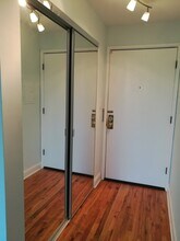 5310 N Chester Ave, Unit 518 in Chicago, IL - Building Photo - Building Photo