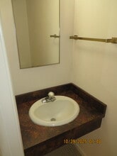 2016 E 10th St in Anderson, IN - Building Photo - Building Photo