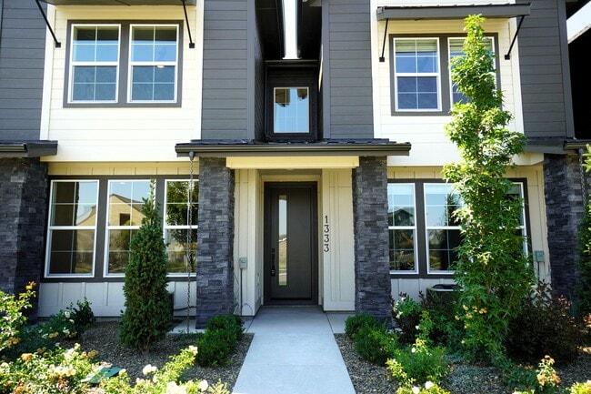 property at 1333 N Webb Wy