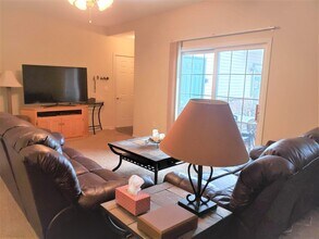 4752 S Forest Point Blvd in New Berlin, WI - Building Photo - Building Photo