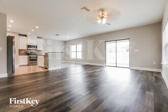 14338 Haddon Mist Dr in Wimauma, FL - Building Photo - Building Photo
