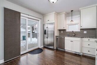 537 Bird Ave in Birmingham, MI - Building Photo - Building Photo