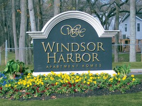 Windsor Harbor in Charlotte, NC - Building Photo - Building Photo