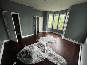 219 Bellevue Ave in Providence, RI - Building Photo - Building Photo