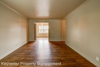 1633 E 10th St in Tulsa, OK - Building Photo - Building Photo
