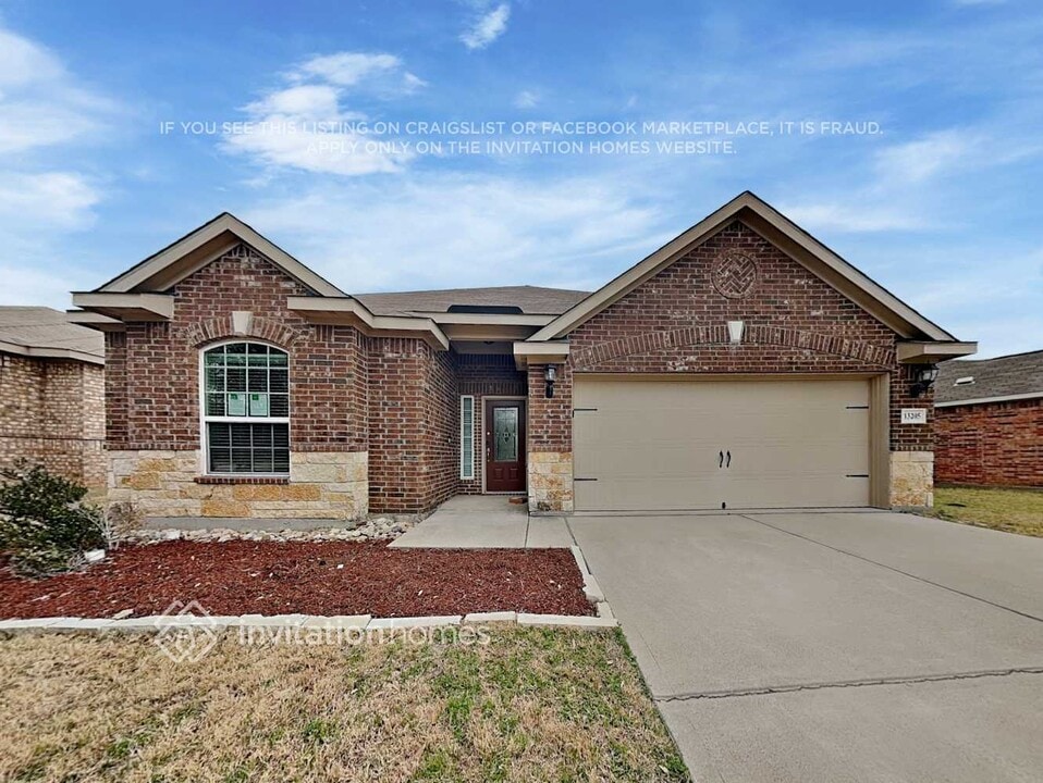 13205 Stari Most Ln in Crowley, TX - Building Photo