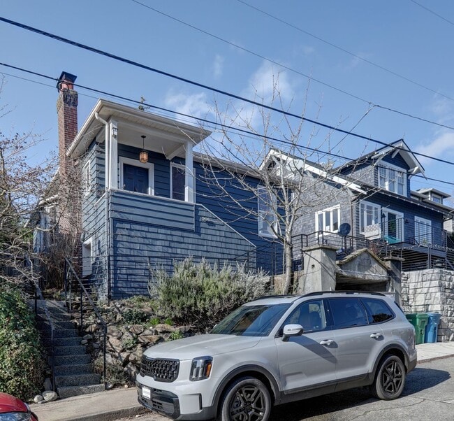 property at 305 Dewey Pl E