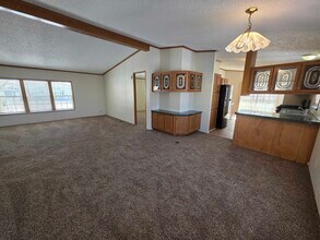 4421 Beechwood St in Village of Clarkston, MI - Foto de edificio - Building Photo