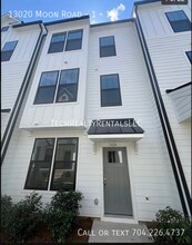 13020 Moon Rd in Charlotte, NC - Building Photo - Building Photo