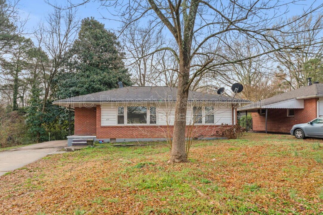 575 Georgia Ave in Forest Park, GA - Building Photo