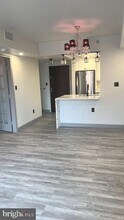 4808 Moorland Ln in Bethesda, MD - Building Photo - Building Photo
