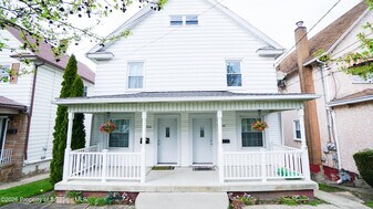 1514 Farr St in Scranton, PA - Building Photo