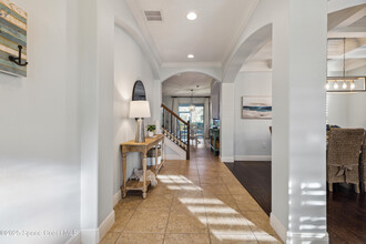 1383 Vestavia Cir in Melbourne, FL - Foto de edificio - Building Photo
