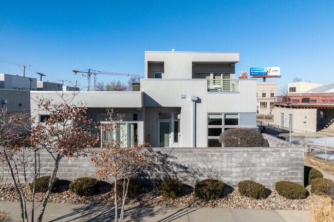 502 Oak St in Kansas City, MO - Foto de edificio - Building Photo