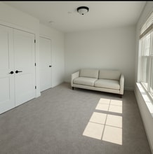68 Park Ave, Unit 2D in Bay Shore, NY - Foto de edificio - Building Photo