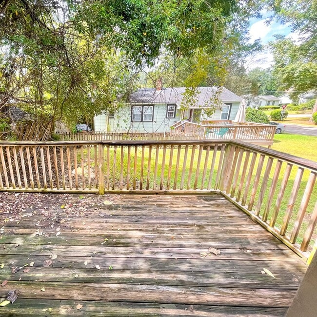 property at 1464 Pine St