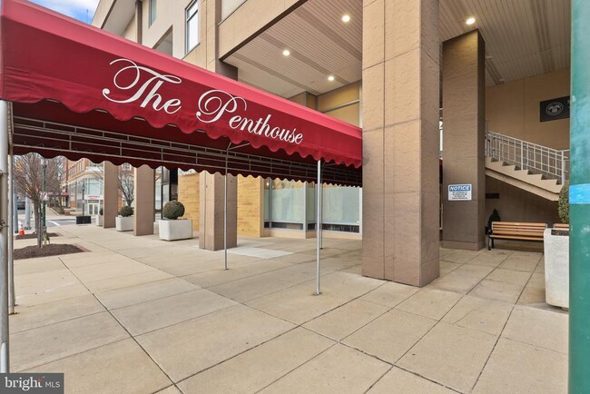 property at 28 Allegheny Ave