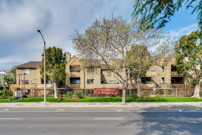 Sunset Ridge (sun100) in Santa Ana, CA - Building Photo - Building Photo