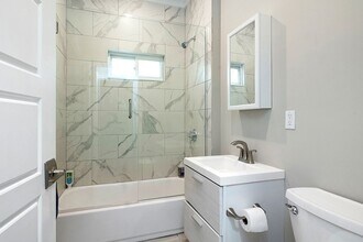 14 Stickney Ave in Somerville, MA - Building Photo - Building Photo