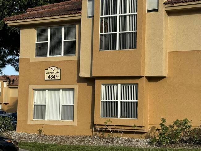 property at 4847 Via Palm Lakes