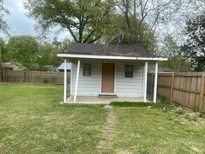 4584 E Dearing Rd in Memphis, TN - Building Photo - Building Photo