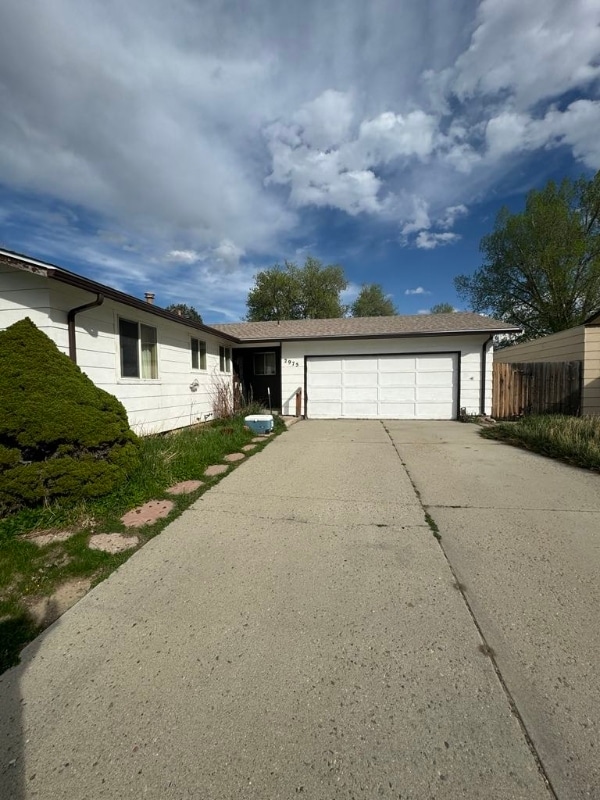property at 2975 Herrington Dr