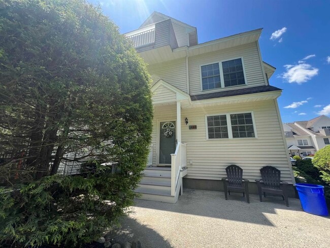 property at 600 Jonathon Ct