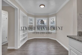 Fully Renovated 3-Bedroom Home – Move-In Ready for You! in Highland Park, MI - Foto de edificio - Building Photo