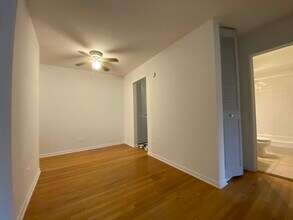 516 W Melrose St in Chicago, IL - Building Photo - Building Photo