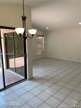 4855 SW 152nd Ct in Miami, FL - Building Photo - Building Photo