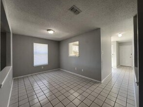 6101 9th Dr in Lubbock, TX - Building Photo - Building Photo