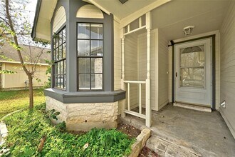 2100 Balsam Way in Round Rock, TX - Building Photo - Building Photo