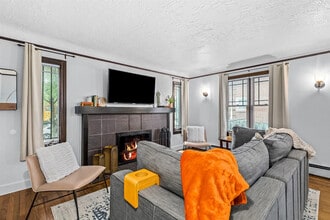 522 W Hudson Ave in Royal Oak, MI - Foto de edificio - Building Photo