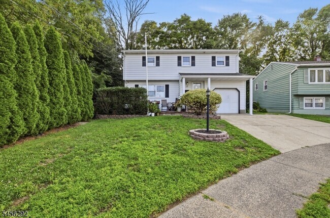 property at 518 Orchard Pl
