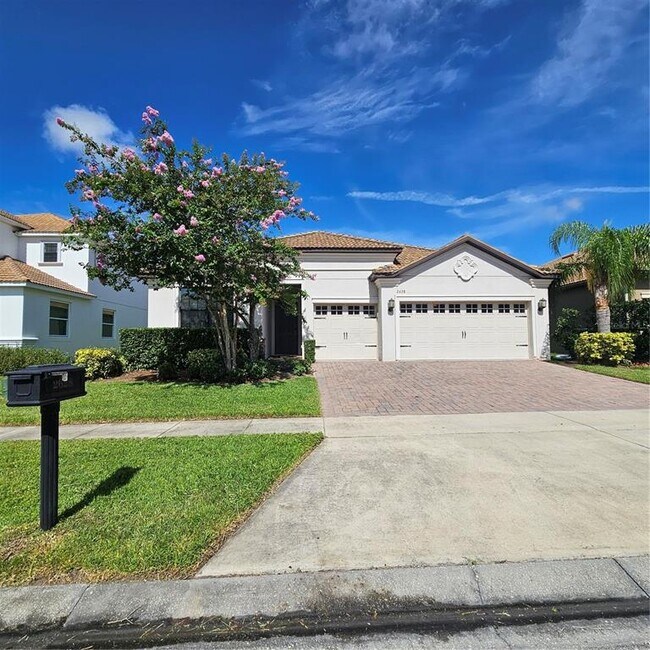 property at 2628 Atherton Dr