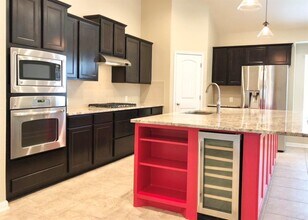 130 Middle Creek Dr in Buda, TX - Building Photo - Building Photo