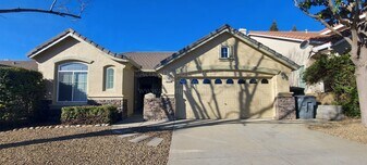 2223 Misty Hollow Dr in Rocklin, CA - Building Photo