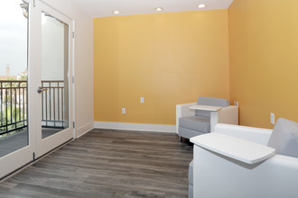 Tuscany Apartments Student Living in Los Angeles, CA - Building Photo - Interior Photo