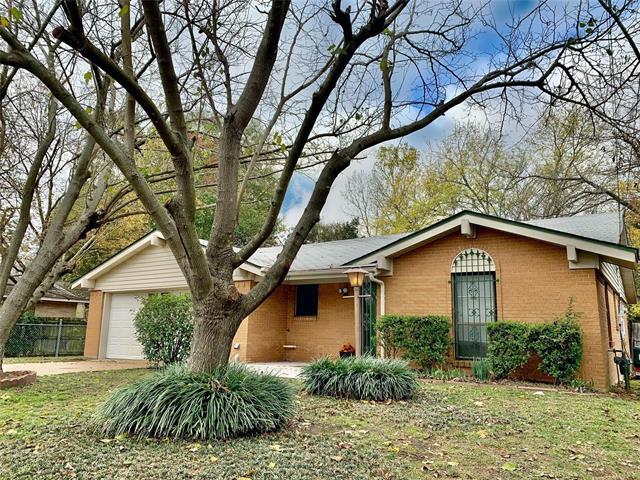 3112 Eastland Ave in Greenville, TX - Building Photo