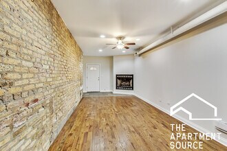 1806 N Sheffield Ave, Unit R in Chicago, IL - Building Photo - Building Photo