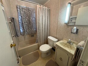 308 Odell Ave-Unit -1st floor in Endicott, NY - Building Photo - Building Photo