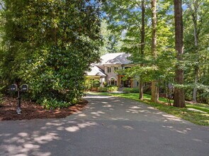 6016 Glenthorne Dr in Raleigh, NC - Building Photo - Building Photo