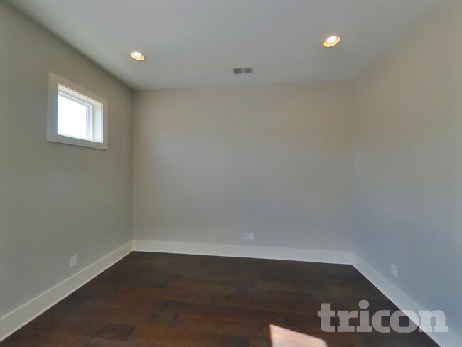 1257 Hillwood Private Cove in Nashville, TN - Foto de edificio - Building Photo