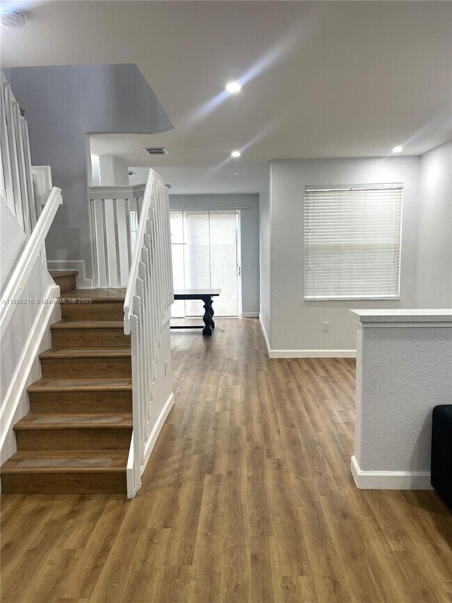 3840 SW 169th Ter in Miramar, FL - Building Photo - Building Photo