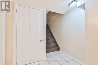 37 Bluebell Dr in Markham, ON - Building Photo - Building Photo