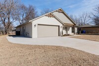 1521 Cruce St in Norman, OK - Building Photo - Building Photo