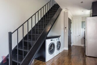 212 E 105th St in New York, NY - Building Photo - Building Photo