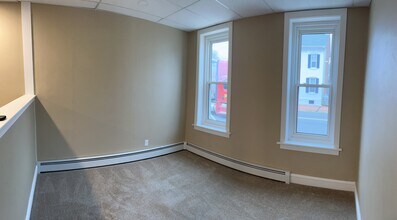 400 E Philadelphia Ave, Unit #2 in Boyertown, PA - Building Photo - Building Photo