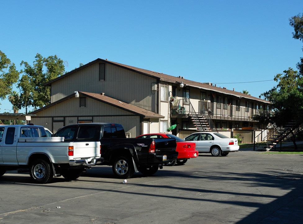 1554 S Chance Ave in Fresno, CA - Building Photo