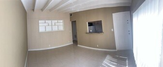 829 NE 17th Ave, Unit B in Fort Lauderdale, FL - Building Photo
